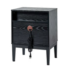 Ensemble de 2 tables de chevet Apakah Modern de 63,5 cm de haut, à 2 tiroirs, avec station de charge et pieds réglables, par HULALA HOME