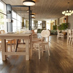 Chaise événementielle commerciale en rotin canne avec dossier et assise en bois